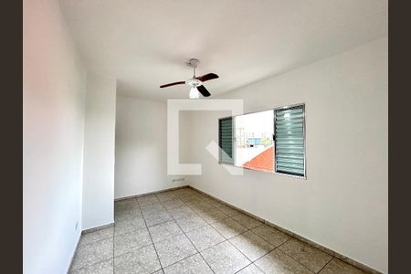 Quarto 2 de casa para alugar com 2 quartos, 118m² em Parque Maria Helena, Guarulhos