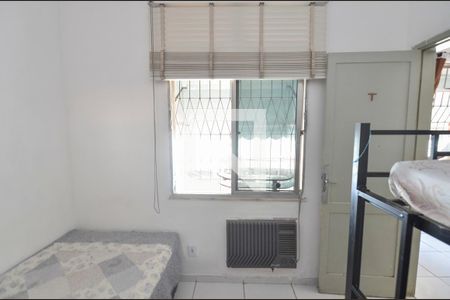 Quarto 1 de casa para alugar com 2 quartos, 78m² em Benfica, Rio de Janeiro