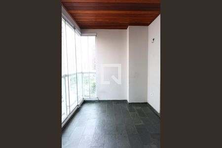 Varanda de apartamento à venda com 3 quartos, 112m² em Jardim Maria Rosa, Taboão da Serra