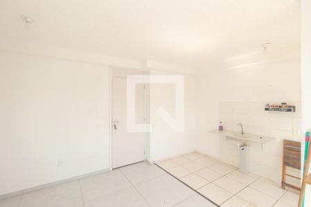 Sala/Cozinha de apartamento para alugar com 2 quartos, 45m² em Santa Cruz, Rio de Janeiro