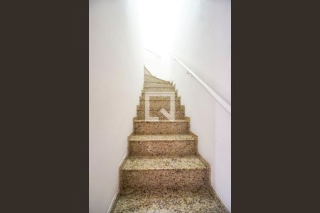 Escada de apartamento à venda com 2 quartos, 62m² em Penha de França, São Paulo