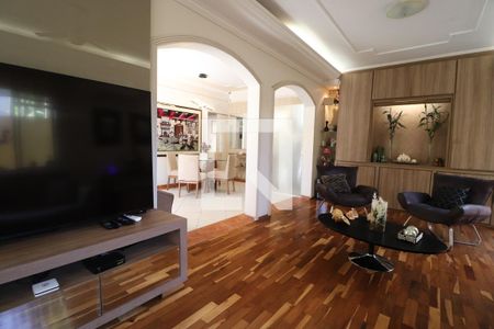Sala de casa para alugar com 3 quartos, 244m² em Cazeca, Uberlândia