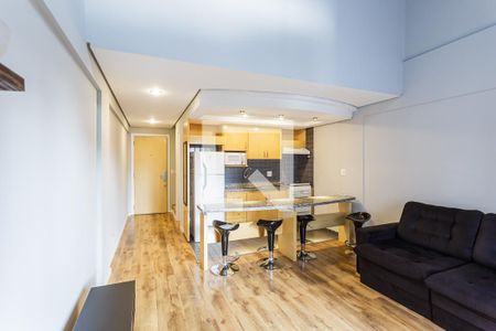 Sala/Cozinha de apartamento para alugar com 1 quarto, 58m² em Indianópolis, São Paulo