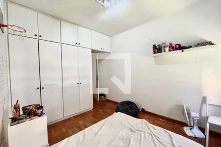 Quarto 1 de apartamento à venda com 3 quartos, 155m² em Copacabana, Rio de Janeiro