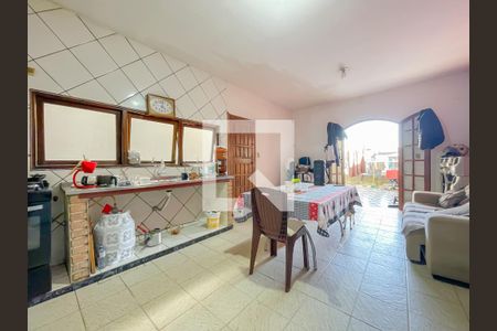 Casa à venda com 2 quartos, 80m² em Conceicao, Osasco