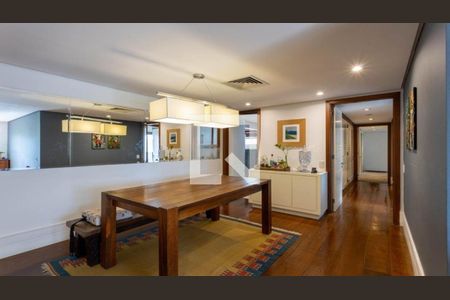 Foto 03 de apartamento à venda com 3 quartos, 191m² em Petrópolis, Porto Alegre