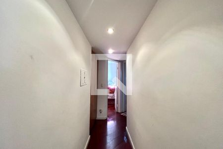 Corredor de apartamento à venda com 2 quartos, 67m² em Vila Mascote, São Paulo