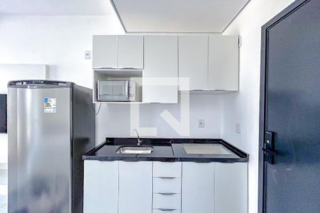 Cozinha - Armários de kitnet/studio para alugar com 1 quarto, 23m² em Vila Azevedo, São Paulo