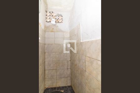 Banheiro de casa para alugar com 2 quartos, 50m² em Padre Miguel, Rio de Janeiro