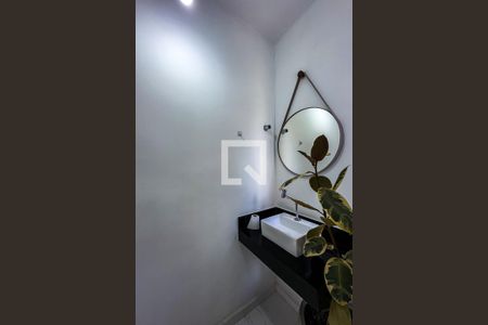 Lavabo de casa para alugar com 3 quartos, 120m² em Água Rasa, São Paulo