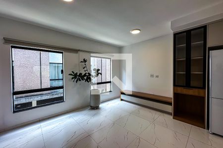 Sala de casa para alugar com 3 quartos, 120m² em Água Rasa, São Paulo