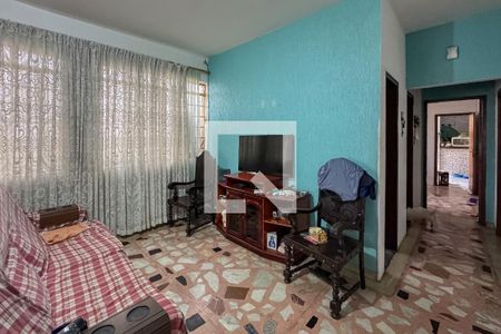 Casa à venda com 4 quartos, 230m² em Nova Suíça, Belo Horizonte