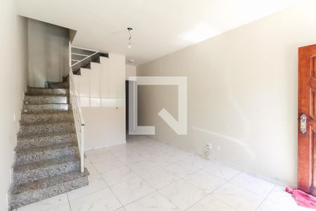 Sala de casa para alugar com 2 quartos, 125m² em Vila Sao Geraldo, São Paulo