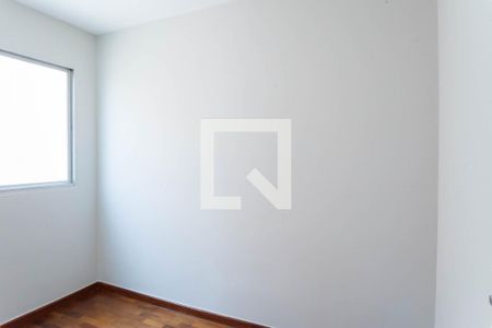 quarto 2 de apartamento para alugar com 3 quartos, 65m² em Buritis, Belo Horizonte
