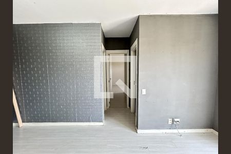 Corredor de apartamento para alugar com 2 quartos, 50m² em Del Castilho, Rio de Janeiro