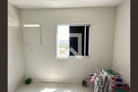 Quarto 1 de apartamento para alugar com 2 quartos, 50m² em Del Castilho, Rio de Janeiro