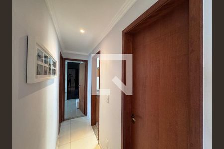 Corredor de apartamento à venda com 3 quartos, 120m² em Recreio dos Bandeirantes, Rio de Janeiro