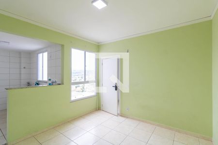 Sala de apartamento para alugar com 2 quartos, 48m² em Cosmos, Rio de Janeiro