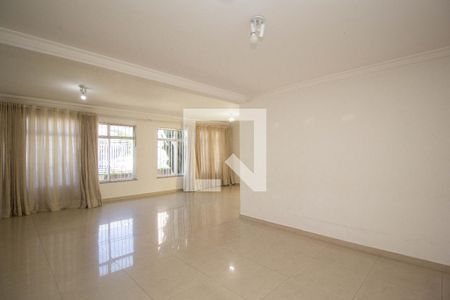 Sala de casa para alugar com 5 quartos, 400m² em Parque Sao Domingos, São Paulo