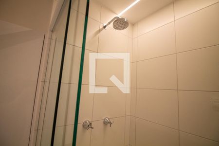 Banheiro de kitnet/studio para alugar com 1 quarto, 25m² em Vila Cordeiro, São Paulo