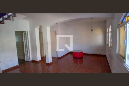 Casa à venda com 4 quartos, 190m² em Campininha, São Paulo