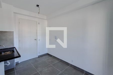 Sala/Cozinha de kitnet/studio à venda com 1 quarto, 24m² em Cambuci, São Paulo