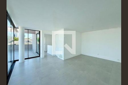 Casa à venda com 4 quartos, 350m² em Recreio dos Bandeirantes, Rio de Janeiro