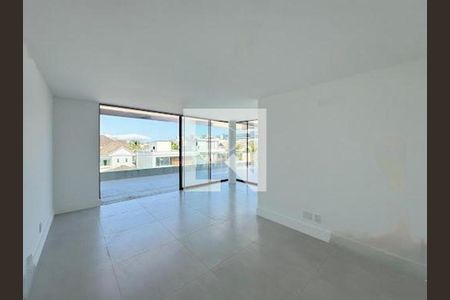 Casa à venda com 4 quartos, 350m² em Recreio dos Bandeirantes, Rio de Janeiro