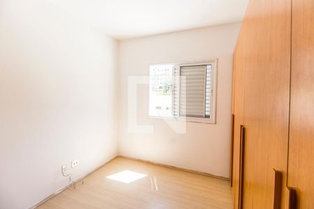 Quarto 1 de apartamento para alugar com 2 quartos, 53m² em Vila Iracema, Barueri