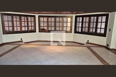 Casa à venda com 5 quartos, 600m² em Recreio dos Bandeirantes, Rio de Janeiro