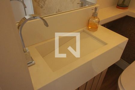 Lavabo de apartamento para alugar com 2 quartos, 98m² em Aparecida, Santos