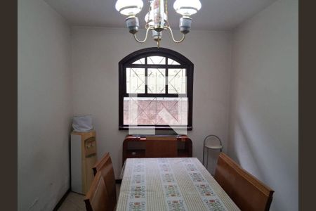 Casa à venda com 4 quartos, 284m² em Piratininga, Niterói