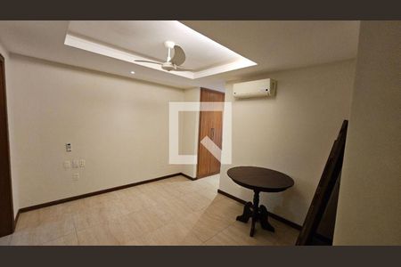 Casa à venda com 5 quartos, 306m² em São Francisco, Niterói