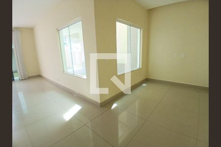 Casa à venda com 3 quartos, 200m² em Vargem Pequena, Rio de Janeiro