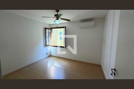 Casa à venda com 4 quartos, 300m² em Alphaville, Santana de Parnaíba