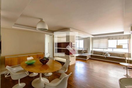 Apartamento à venda com 3 quartos, 127m² em Jardim Europa, São Paulo