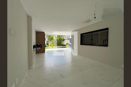 Casa à venda com 5 quartos, 450m² em Vargem Grande, Rio de Janeiro