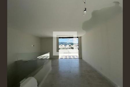 Casa à venda com 5 quartos, 450m² em Vargem Grande, Rio de Janeiro