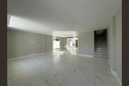 Casa à venda com 5 quartos, 450m² em Vargem Grande, Rio de Janeiro