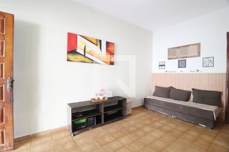 Sala 1 de casa para alugar com 4 quartos, 233m² em Cidade Jardim, Uberlândia