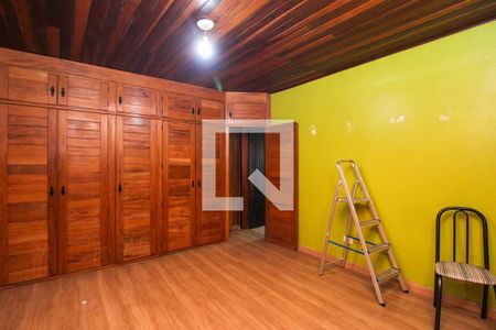 Suíte 1 de casa para alugar com 6 quartos, 260m² em Jardim Beatriz, Taboão da Serra