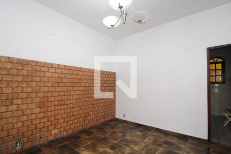 Sala  de casa para alugar com 6 quartos, 260m² em Jardim Beatriz, Taboão da Serra