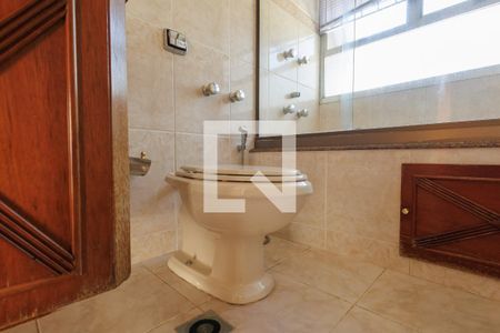 Banheiro da Suíte de apartamento para alugar com 4 quartos, 115m² em Centro, Taubaté