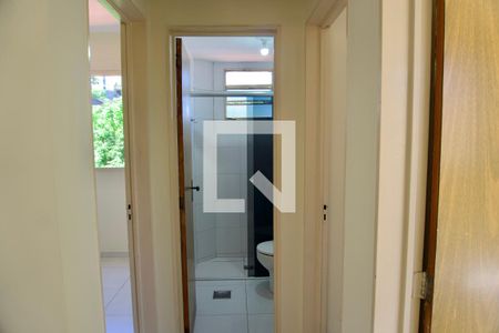 Corredor de apartamento para alugar com 3 quartos, 49m² em Salgado Filho, Belo Horizonte