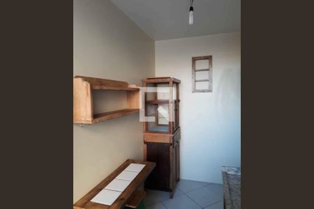 Cozinha de kitnet/studio para alugar com 1 quarto, 52m² em Azenha, Porto Alegre
