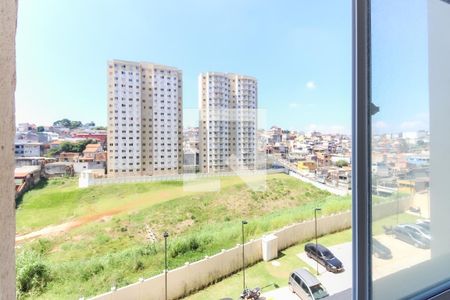 Vista Sala - Cozinha de apartamento para alugar com 2 quartos, 34m² em Vila Carmosina, São Paulo