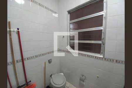 Banheiro de apartamento para alugar com 1 quarto, 32m² em Itararé, São Vicente