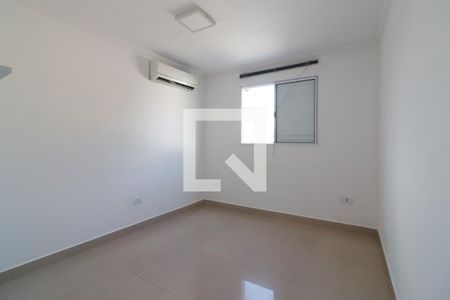 Quarto 1 de casa para alugar com 2 quartos, 60m² em Jardim Gonzaga, São Paulo