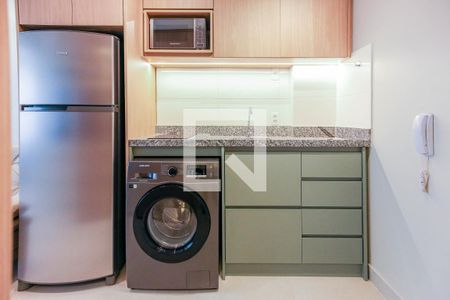 Cozinha de apartamento para alugar com 1 quarto, 32m² em Butantã, São Paulo