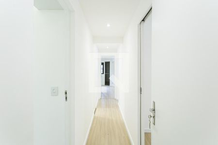 Corredor de apartamento para alugar com 3 quartos, 147m² em Moema, São Paulo